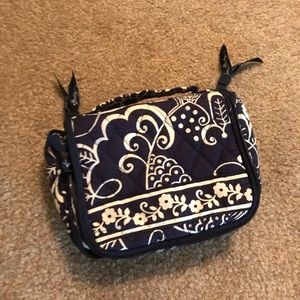Very Bradley small hanging bathroom bag